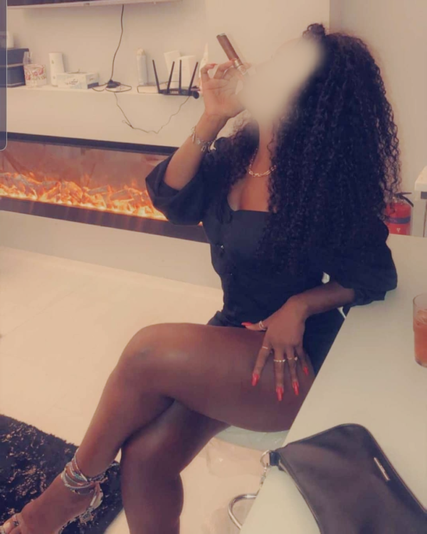 Carla Latina caliente