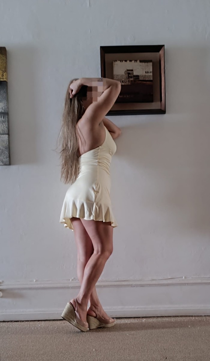 LA MÁS CARIÑOSA Y MAGNÉTICA DE VIGO