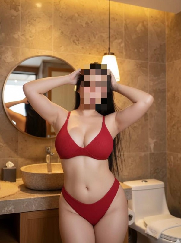 Hola recién llegada por la ciudad amores más información WhatsApp