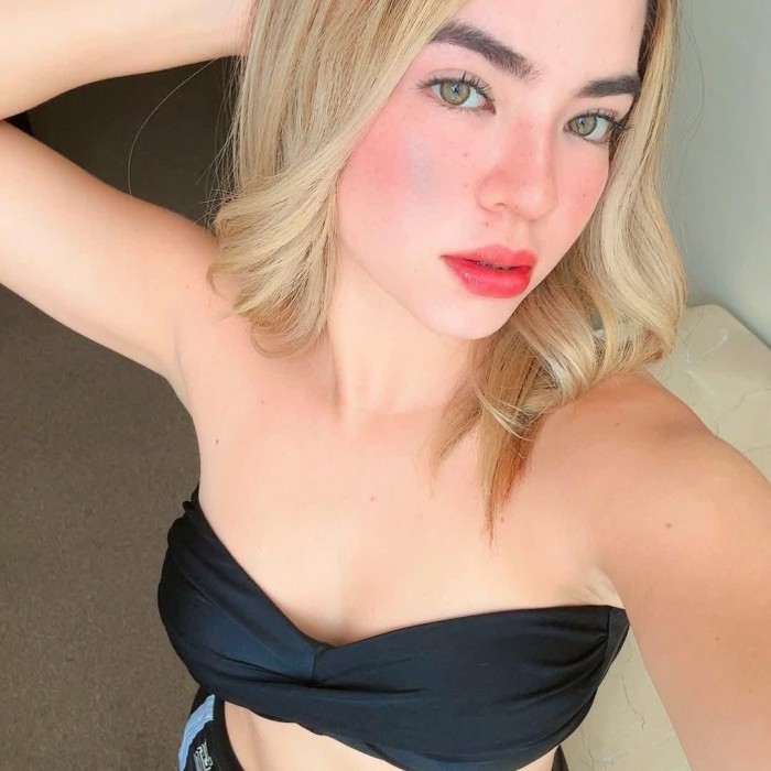 Brasileña de lujo rubia muy sexy