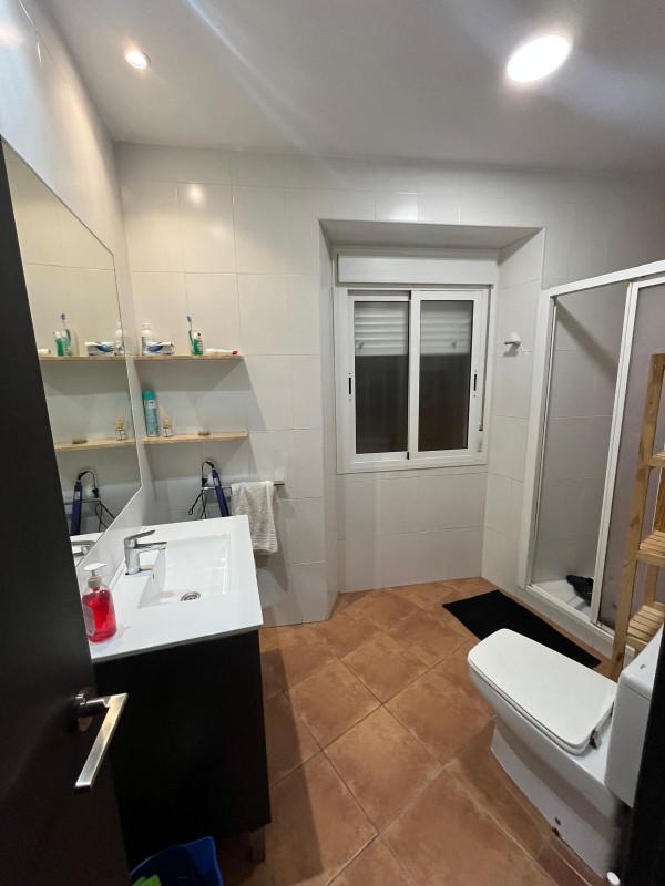 Plaza para CHICAS INDEPENDIENTES PARA CASA EN SEVILLA!!!