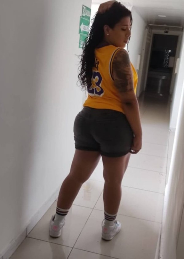 NOVEDAD SAGRADA FAMILIA VERSATIL MUY GUARRA Y CAÑERA