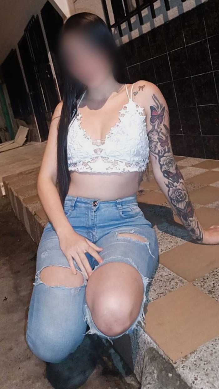 JOVEN DELGADITA NUEVA EN ESTO QUIERO SER LO QUE BU