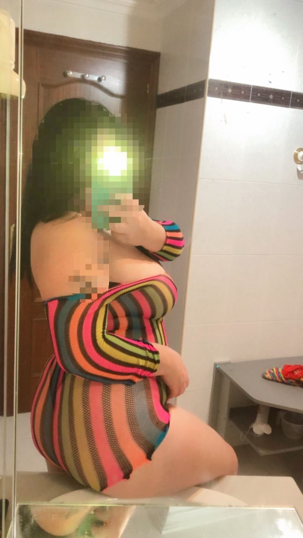 2 hermanas recién llegada en Fuengirola