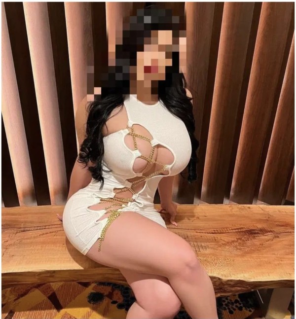 LINDA Y HERMOSA COLOMBIANA DE NUEVO EN PUERTOLLANO