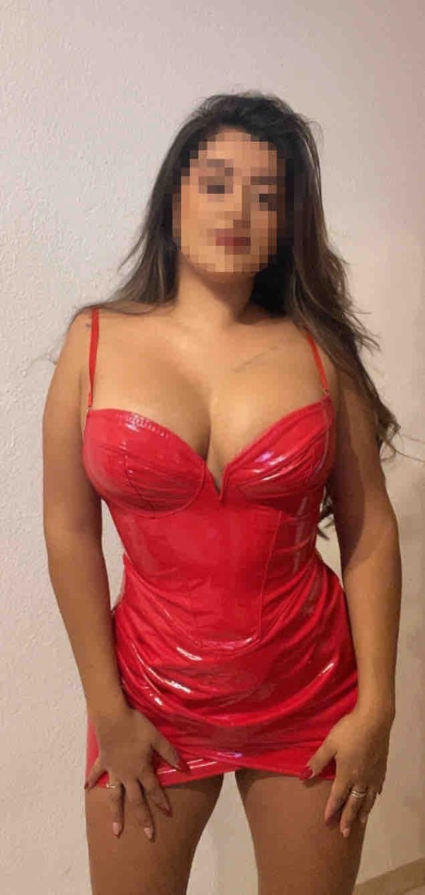 Karina bomba sexy disponible 24 horas fiesta