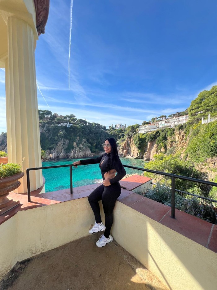 Amiguitas latinas en (TORRASSA) disponibles