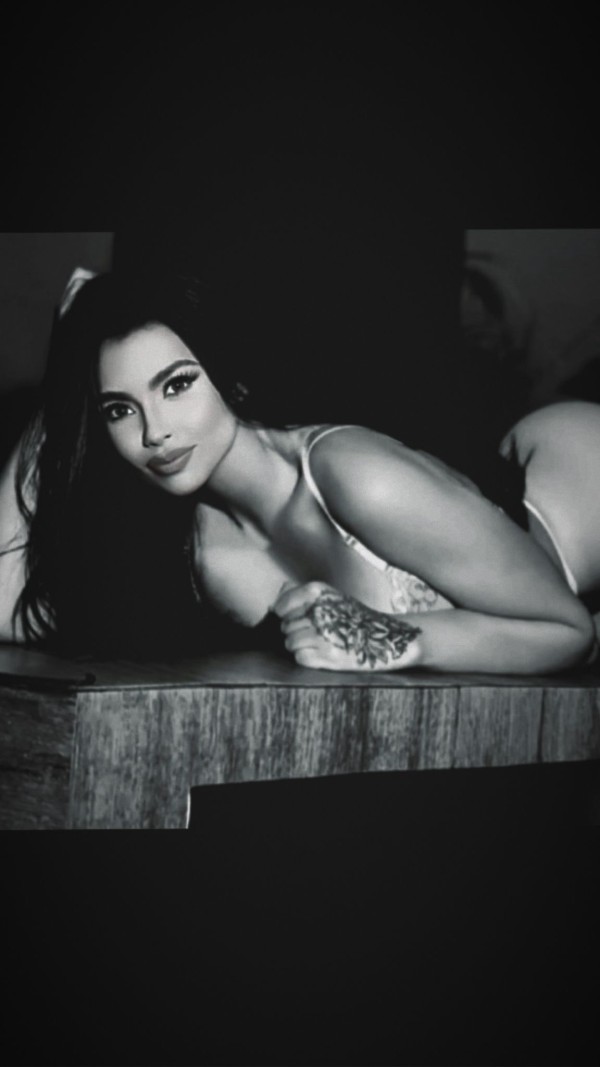 Hermosa y exquisita colombiana NOVEDAD 24H