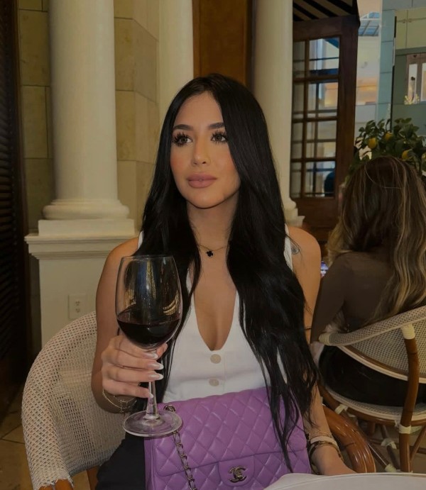 MICHEL 21 años, DESEO ARDIENTE EN CADA MOVIMIENTO…