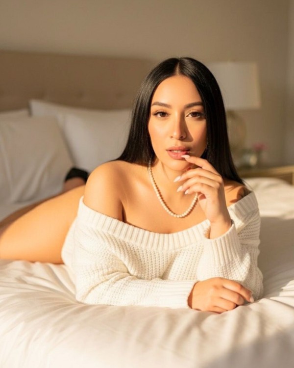 HERMOSA ESCORT ARDIENTE. EN PALMA DE MALLORCA. ESCORT EN PALMA 24/7.