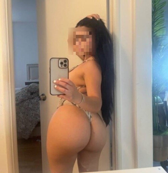 Inés joven ardiente bcn pueblos