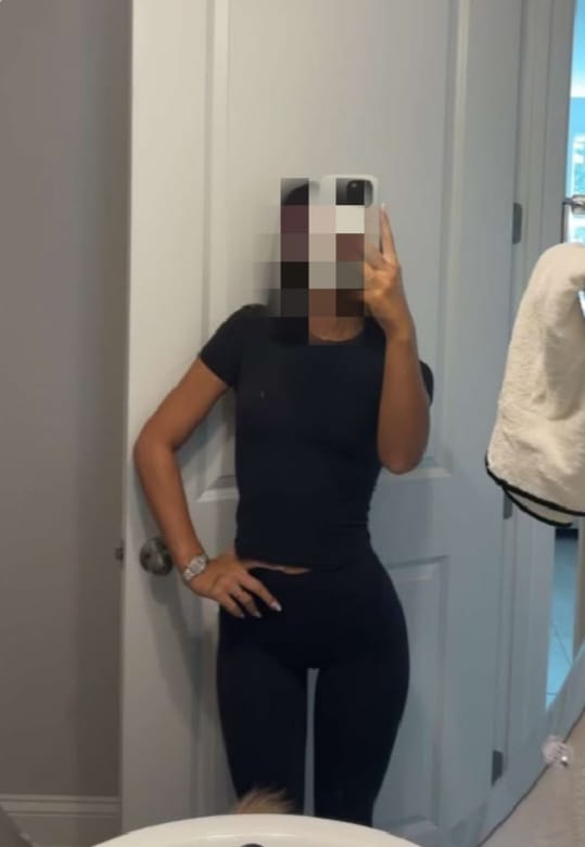 FLAQUITA Y ESTRECHITA TODA UNA DELICIA