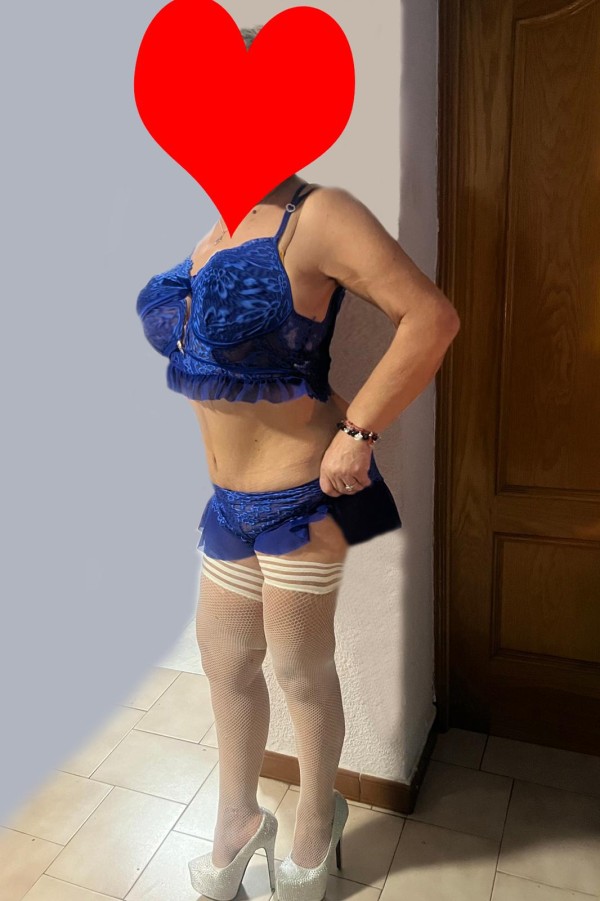 Ananka elegante y glamurosa en Zaragoza (Utebo)