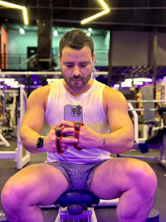 MASAJISTA PROFESIONAL TITULADO MEXICANO NOVEDAD