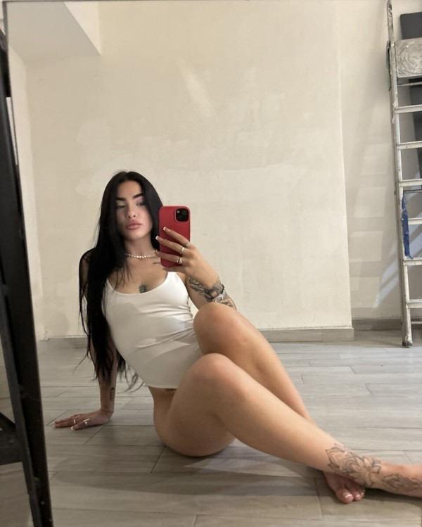 NOVEDAD!!SARA UNA NIÑA MUY ATRACTIVA CON GANAS DE TODO SOLO TRABAJO DE MAÑA