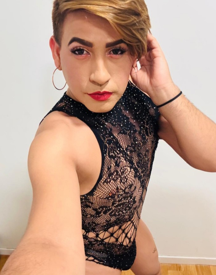 soy tú diosa complaciente y disponible