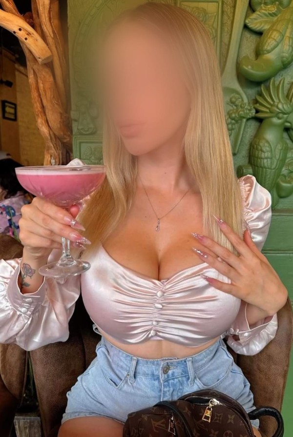 MASAJISTA ERÓTICA PROFESIONAL TITULADA CON FINAL FELIZ SUPER COMPLETA