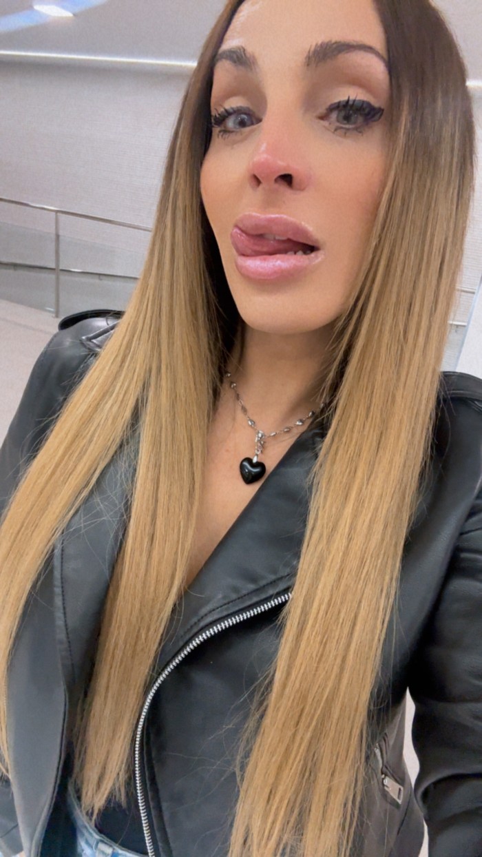 Trans catalana xoxito bonito para heteros curiosos