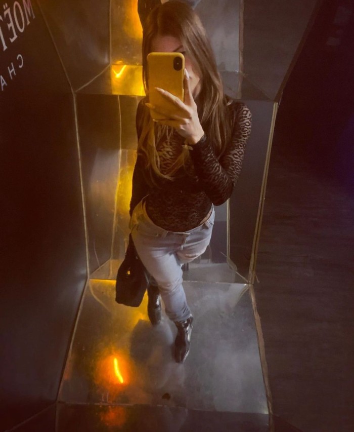 Impresionante chica vip colombiana en Vigo