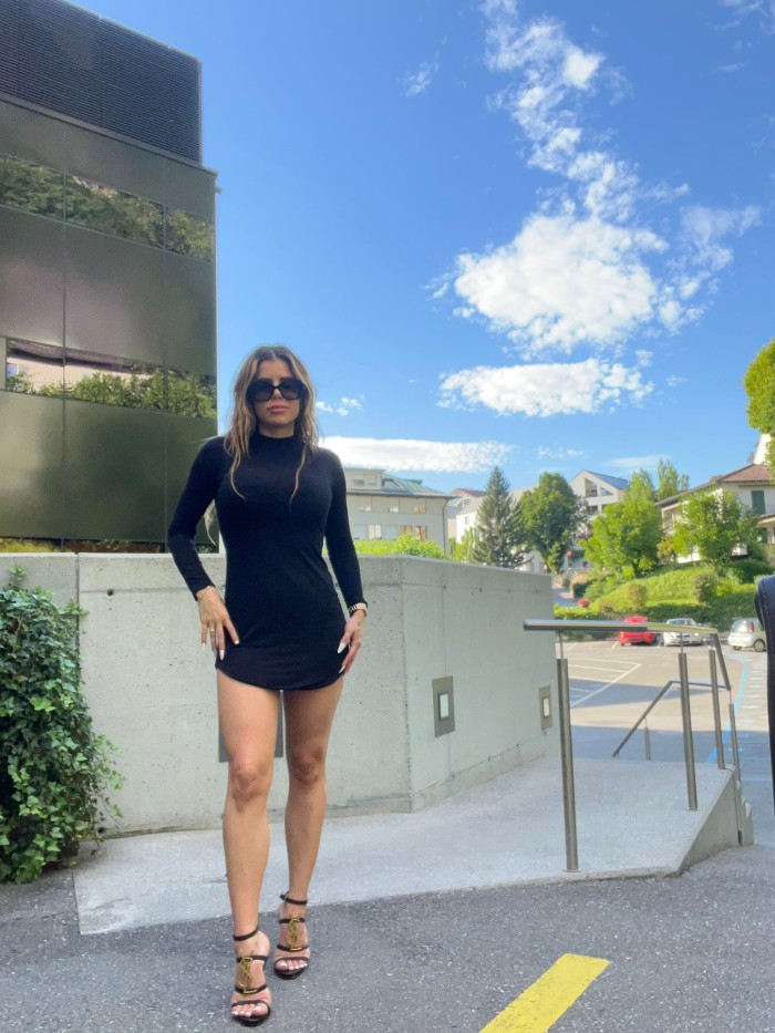 Impresionante chica vip colombiana en Vigo