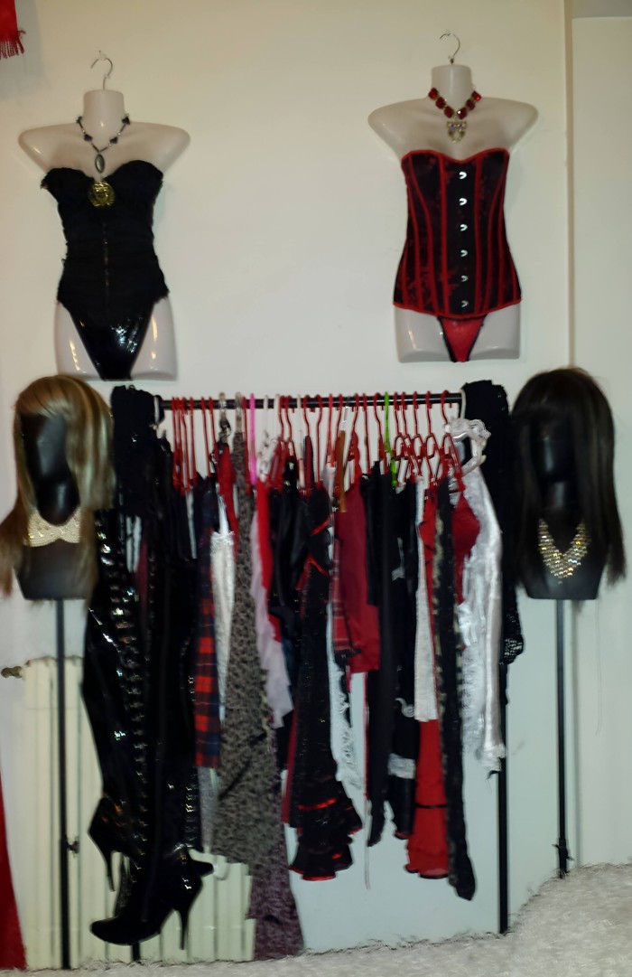 TRANSFORMISMO CON JUEGOS EROTICOS Y MUCHA FIESTA