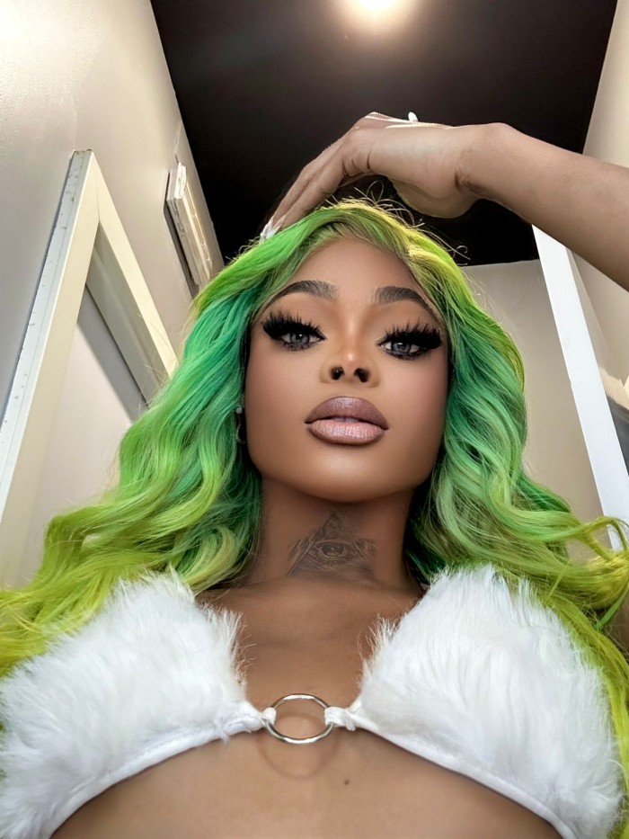 IMPRESIONANTE TRANS FOGOSA Y ENTREGADA