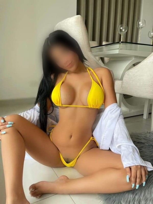 TE LA COMO ENTERA MUJER ELEGANTE , LINDA, TENGO JUGUETES Y MUCHO MÁS