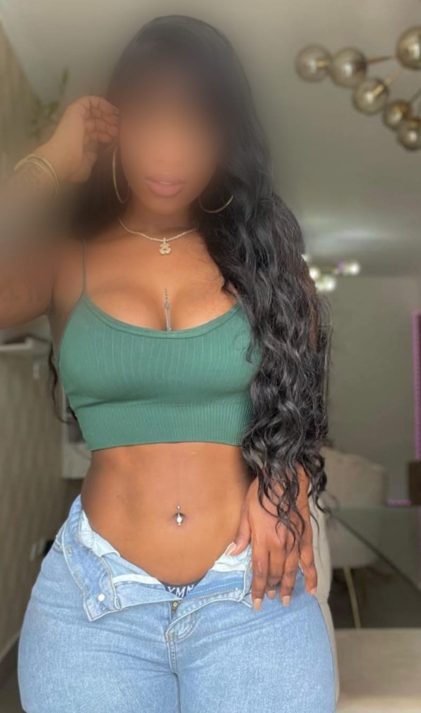 CALIENTE, COMPLETA Y CACHONDA.. TAMBIEN SALIDAS Y VIDEO LLAMADAS