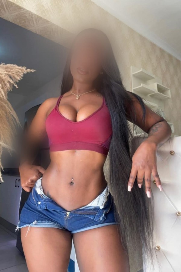 CALIENTE, COMPLETA Y CACHONDA.. TAMBIEN SALIDAS Y VIDEO LLAMADAS