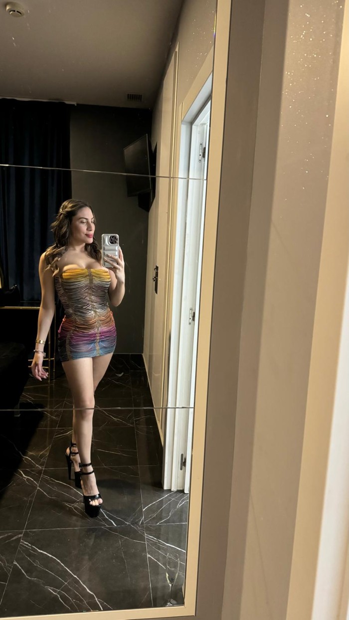 UNA MUJER QUE SEDUCE CON PICARDÍA 670632382