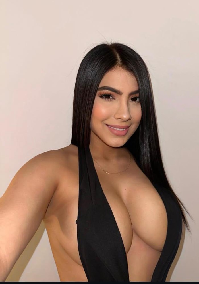 BELLA Y SEXY LATINA UN LUJO A TÚ ALCANCE