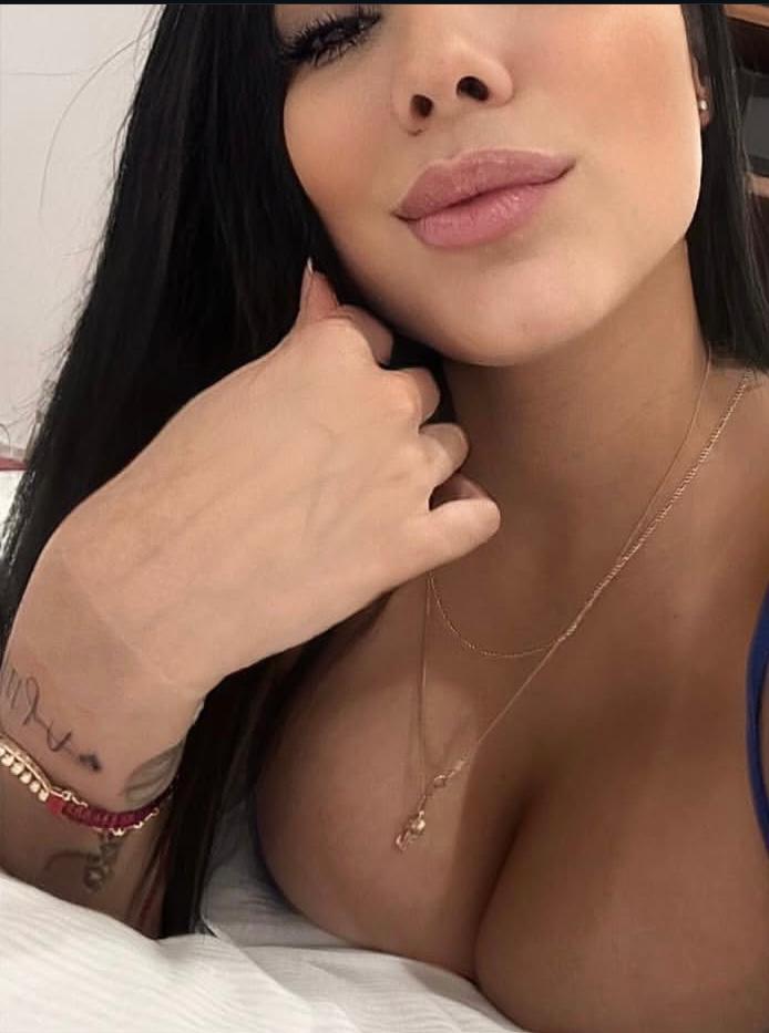 BELLA Y SEXY LATINA UN LUJO A TÚ ALCANCE