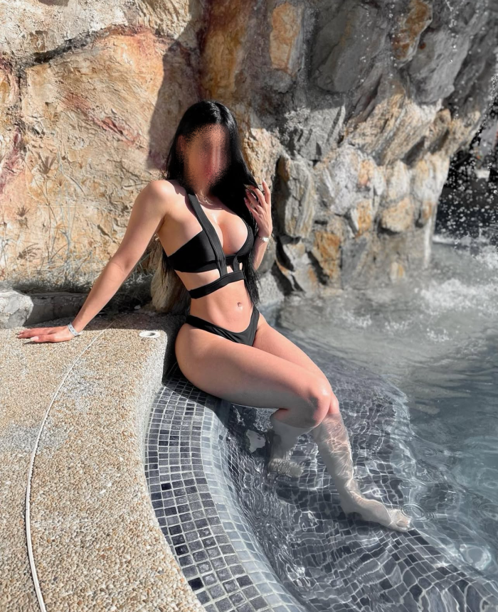 Guapa y elegante mexicana fotos reales