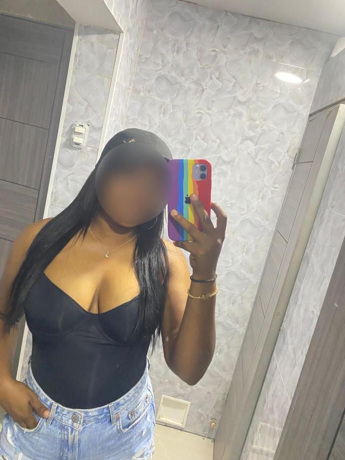 Soy Linda una preciosa jovencita 26 años ardiente EN PUERTOLLANO