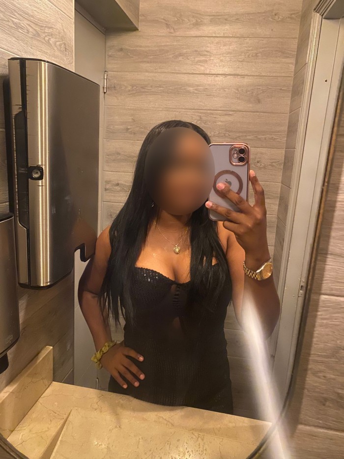 Soy Linda una preciosa jovencita 26 años ardiente EN PUERTOLLANO