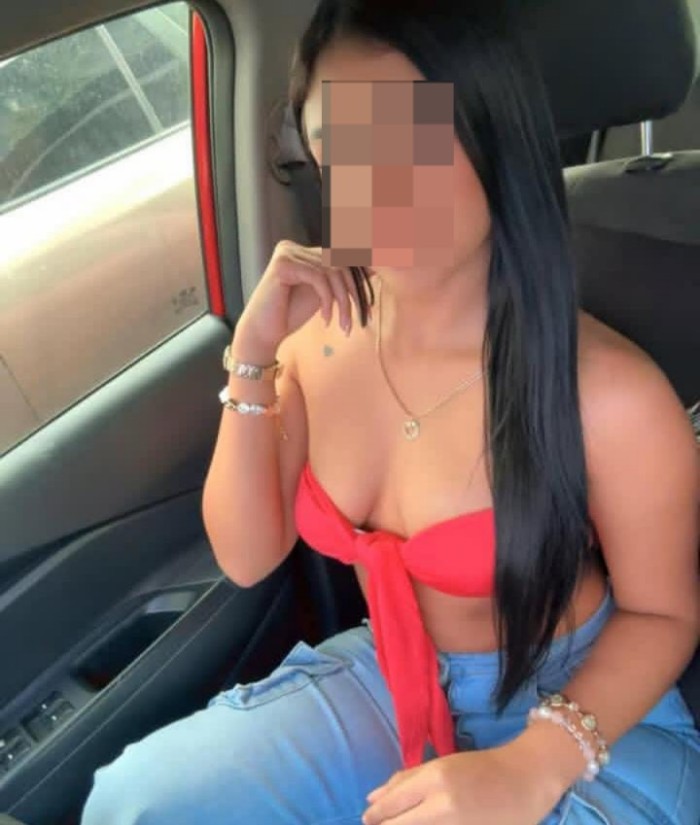 ARDIENTE FOGOSA DESEOSA DE SEXO NOVEDAD