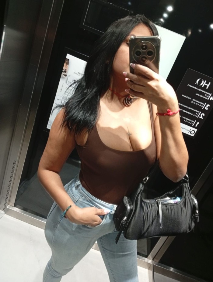 LATINA DESEO QUE ME COMAS RICO ZONA LOS ANGELES