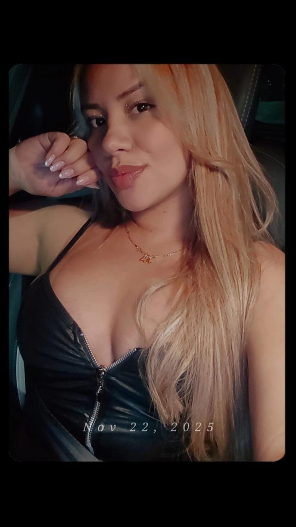 Folla mi culito sin piedad en Lloret de mar centro 24 hs me va la fiesta