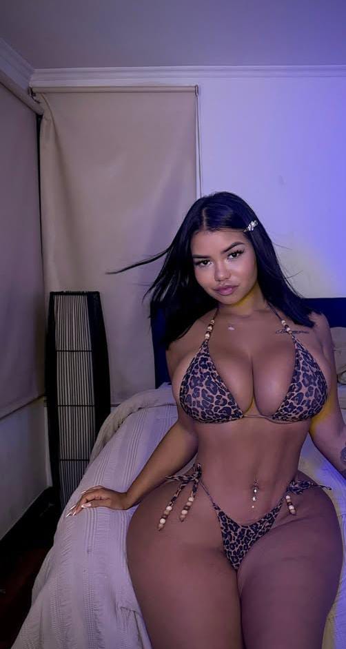 Sexo al tope con garganta mega profunda y fiesta al tope