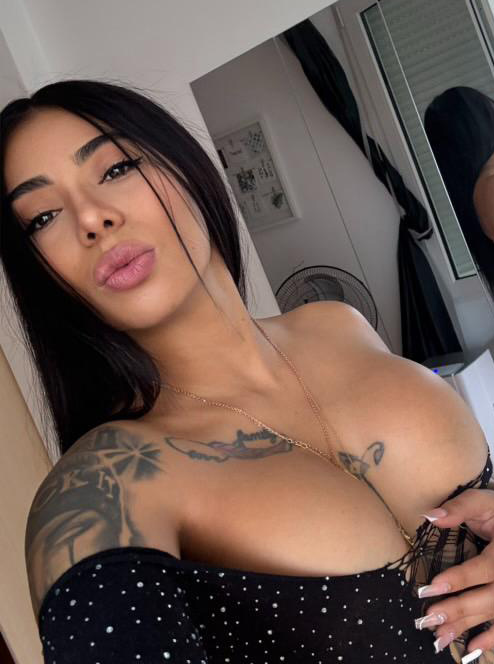 HELEN, tengo ganas de conocer chicos, llamame