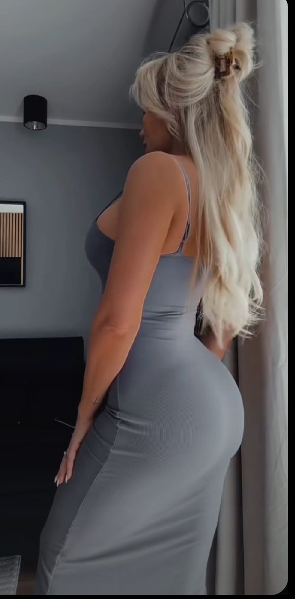 671592206 Helena REINA RISUEÑA Y CARIÑOSA