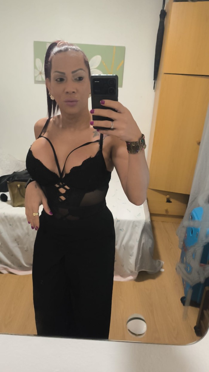 EXPERIENCIA ÚNICA TRANSEXUAL BRASILEÑA