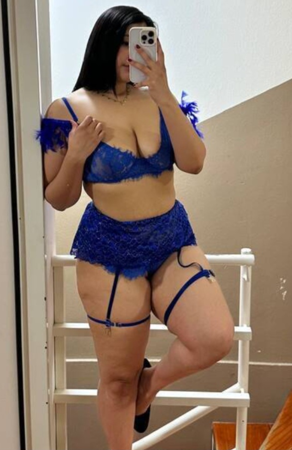 NOVEDAD HERMOSA LATINA MELANI EN TORRE DEL MAR MÁLA