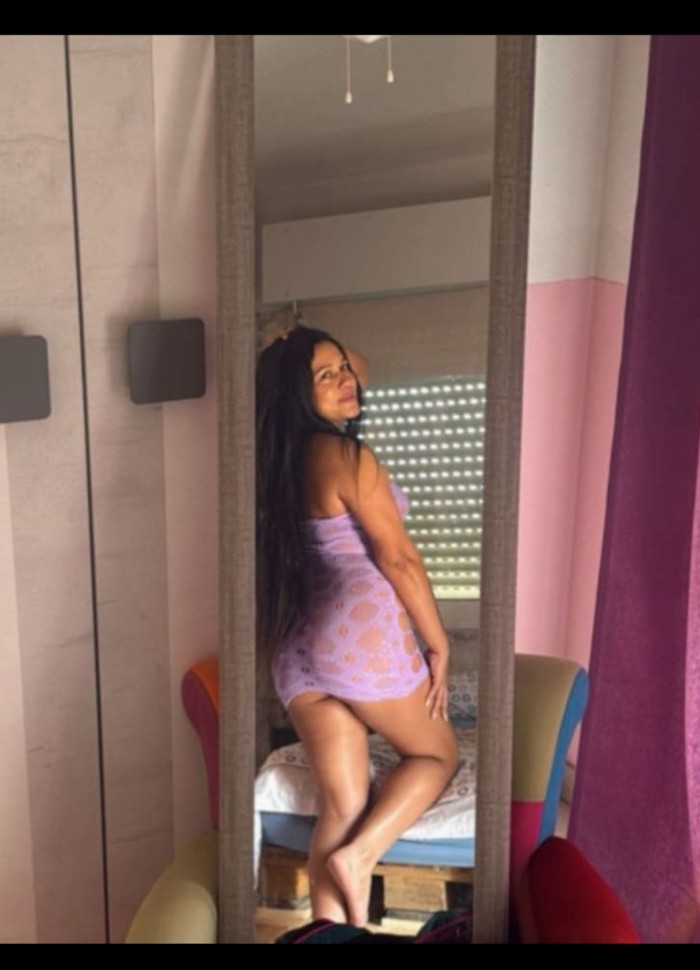 Te are la mejor mamada de garganta profunda