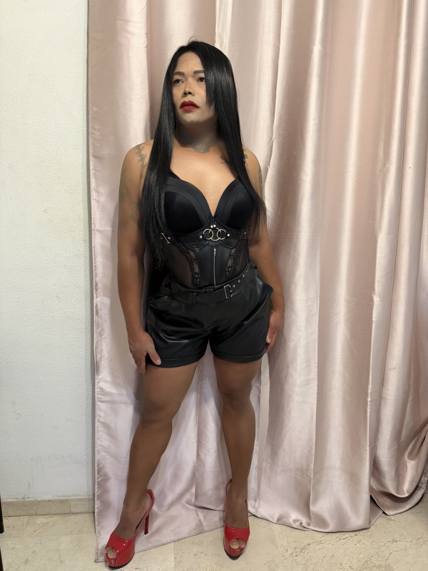 SOY UNA TRANS CALIENTE PUTA FIESTERA TÚ MEJOR OPCIÓN