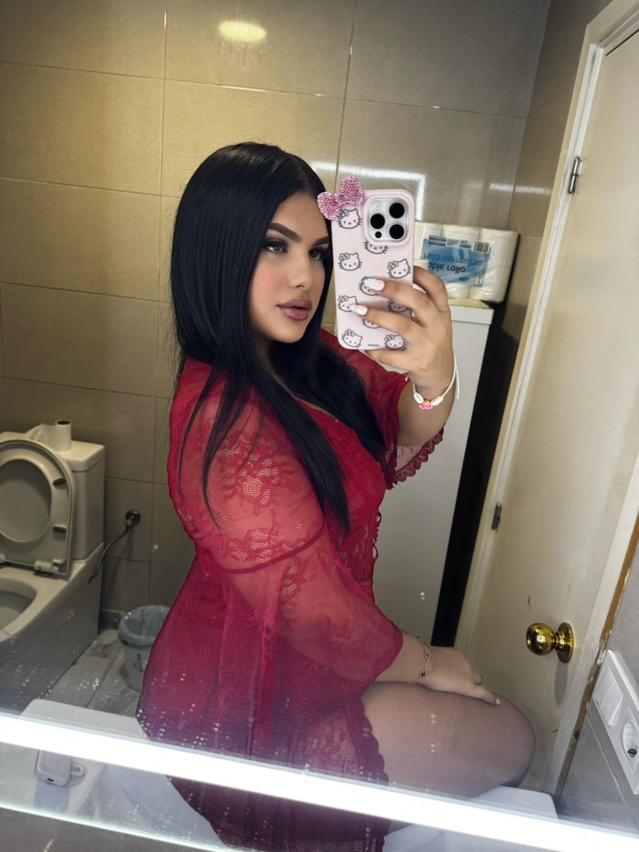 LATINA AUTÉNTICA TODA UN DULCE CARAMELO IDEAL PARA TI VEN COMPRUÉBAL