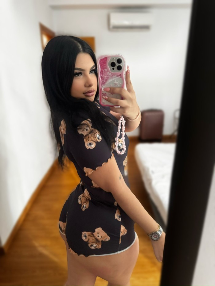 LATINA AUTÉNTICA TODA UN DULCE CARAMELO IDEAL PARA TI VEN COMPRUÉBAL