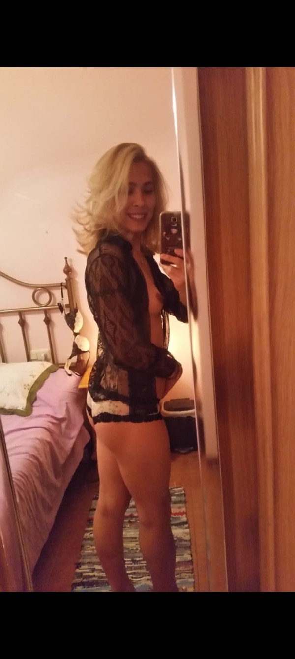 HERMOSA RUBIA TRANS SABELA DEL VALLE 100% REAL