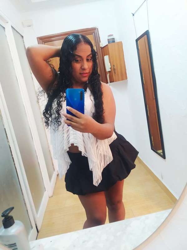 KORAL 33 años, TENTACIÓN ARDIENTE QUE TE PROVOCA….