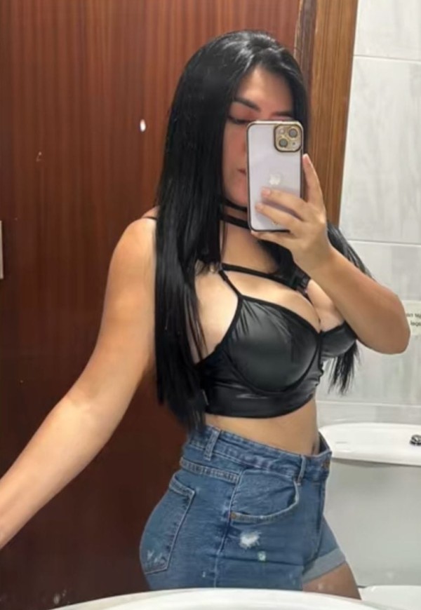 ¿Buscas una buena puta? Pincha y llámame